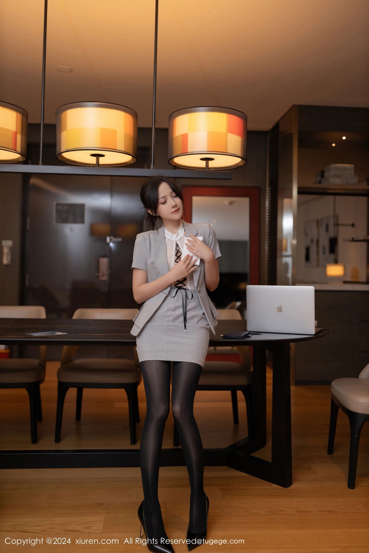 【XiuRen秀人網】20240920Vol9189魚子醬Fish【82P】-[秀人套图]