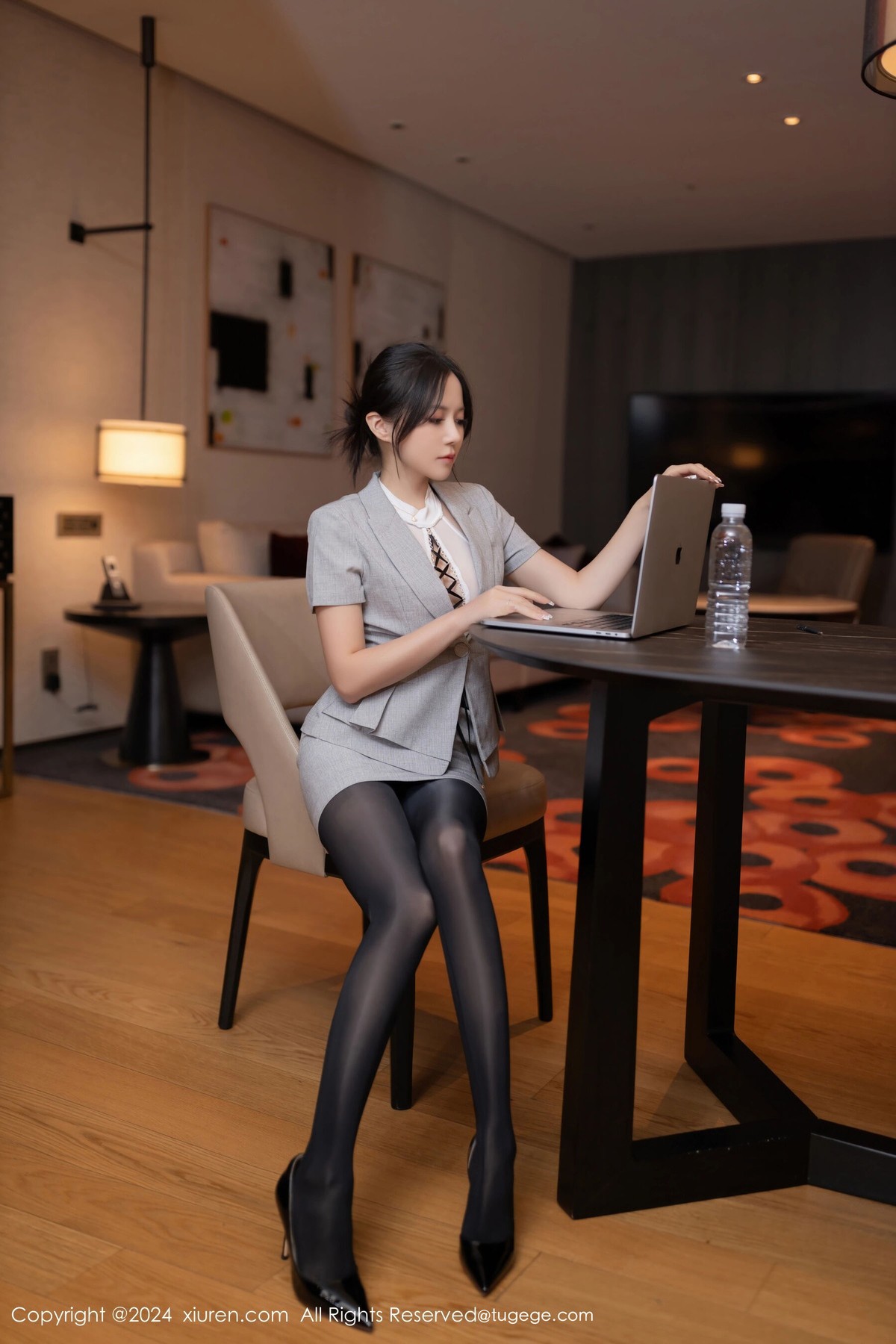 【XiuRen秀人網】20240920Vol9189魚子醬Fish【82P】-[秀人套图]