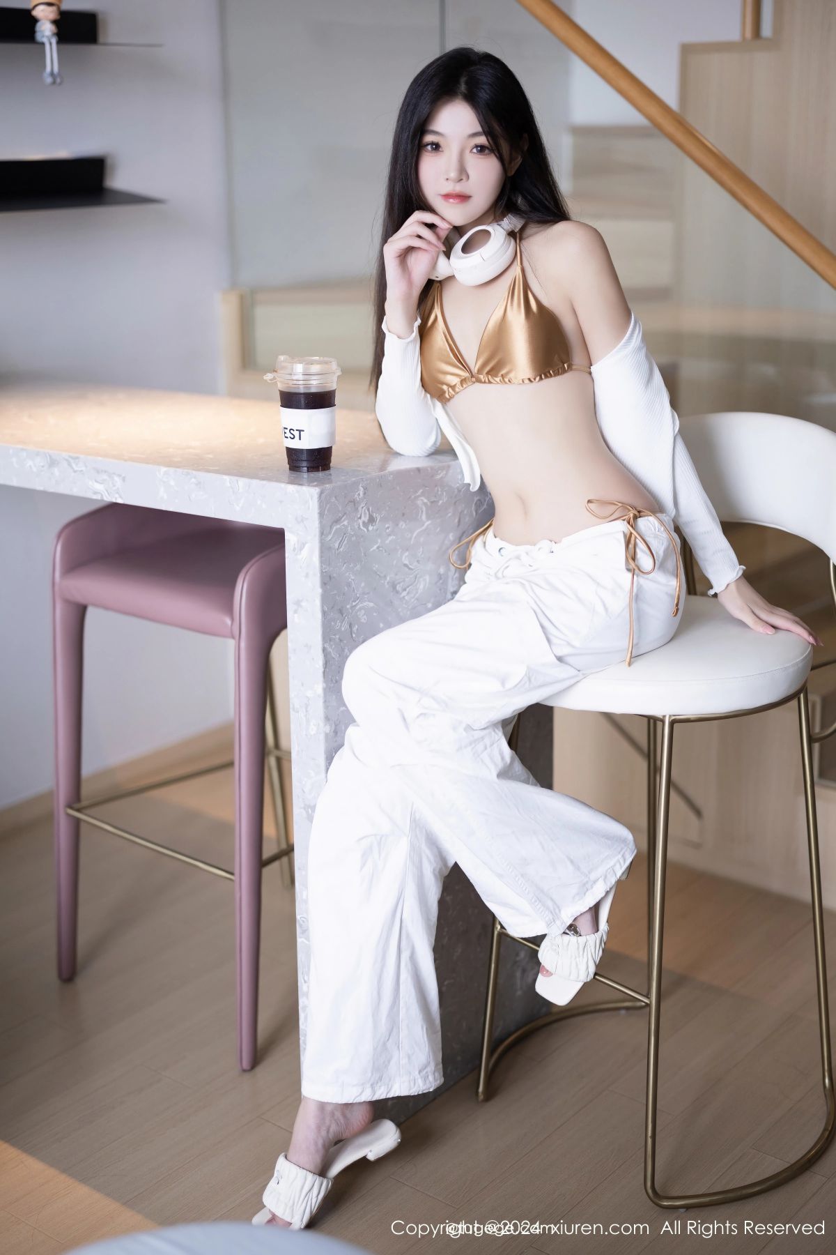 【XIUREN秀人網】20241010Vol9262初夢瑤【83P】-[秀人套图]