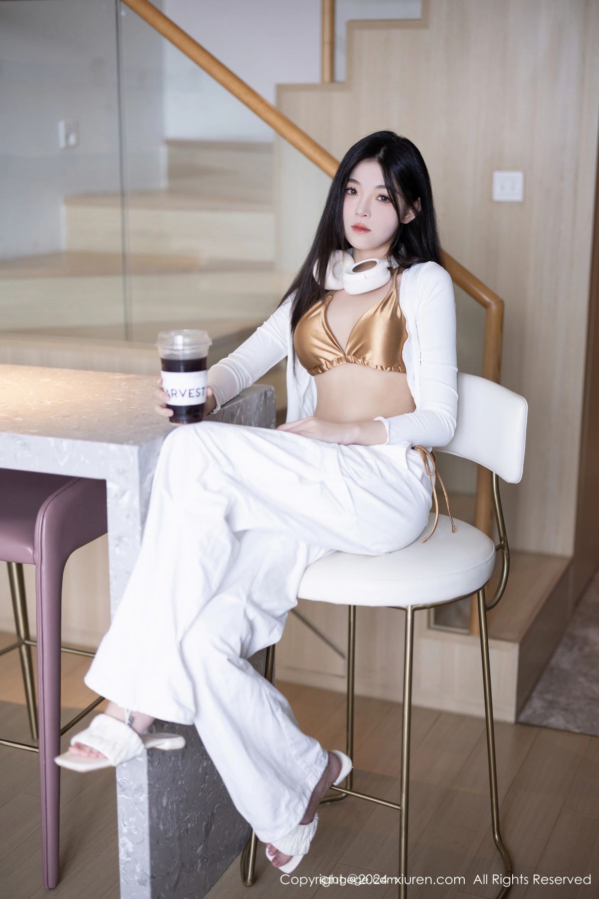 【XIUREN秀人網】20241010Vol9262初夢瑤【83P】-[秀人套图]