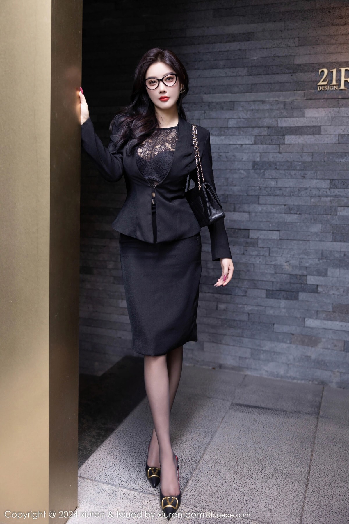 【XiuRen秀人網】20240920Vol9190楊晨晨Yome【80P】-[秀人套图]