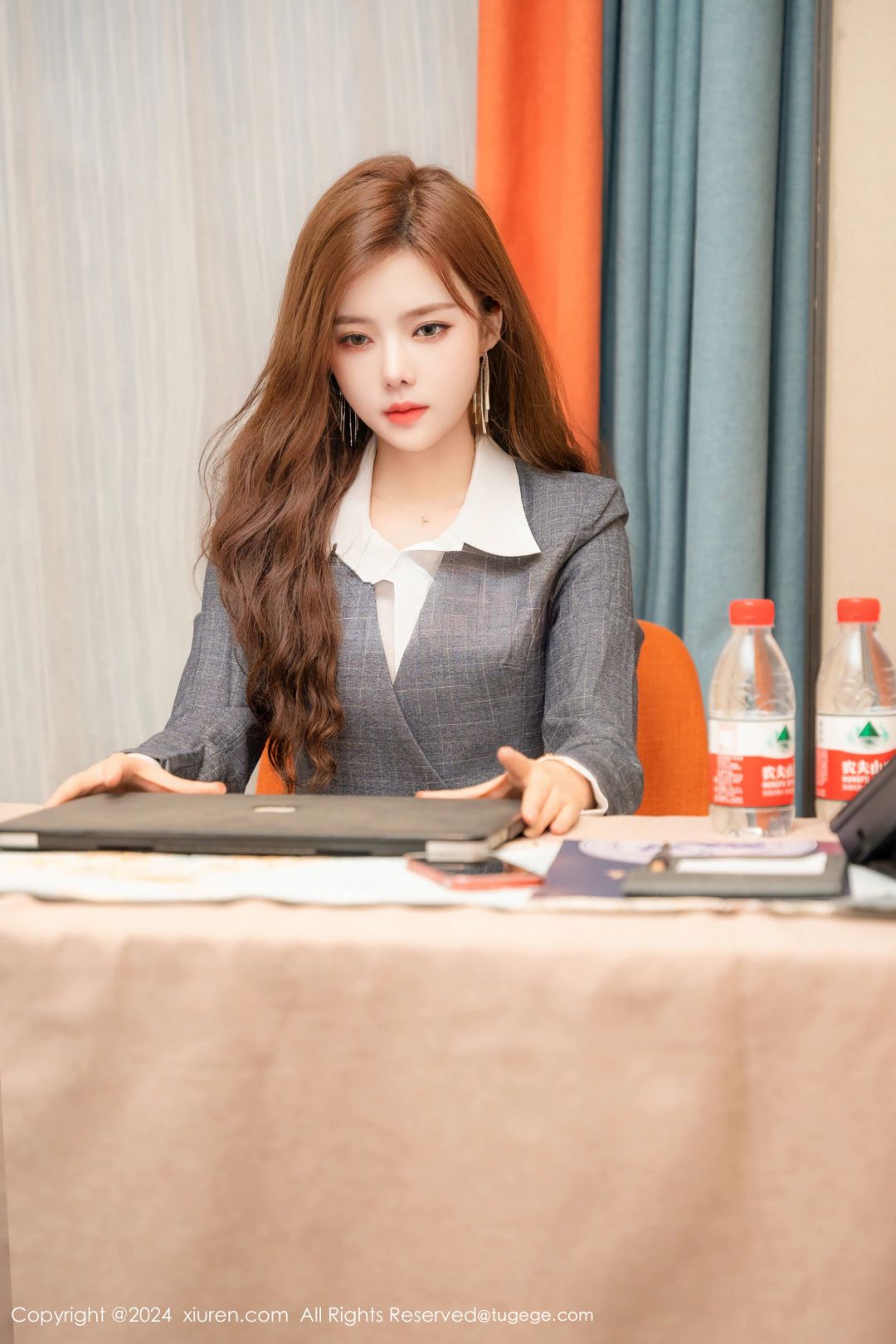 【XiuRen秀人網】20240924Vol9201拍黃瓜girl【79P】-[秀人套图]