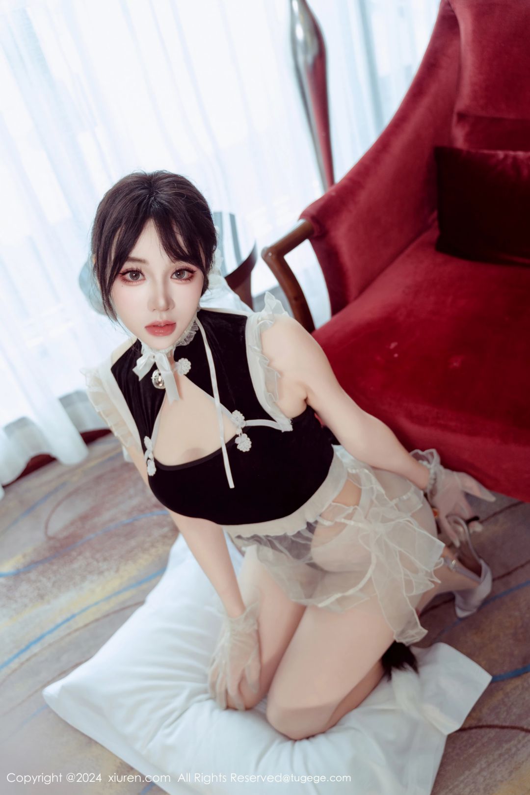 【XiuRen秀人網】20240924Vol9197汐汐愛吃草莓【80P】-[秀人套图]