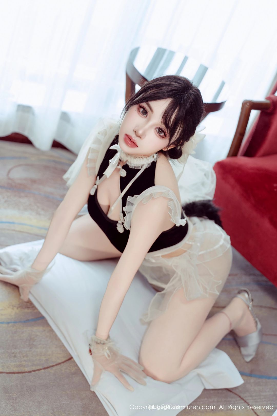 【XiuRen秀人網】20240924Vol9197汐汐愛吃草莓【80P】-[秀人套图]