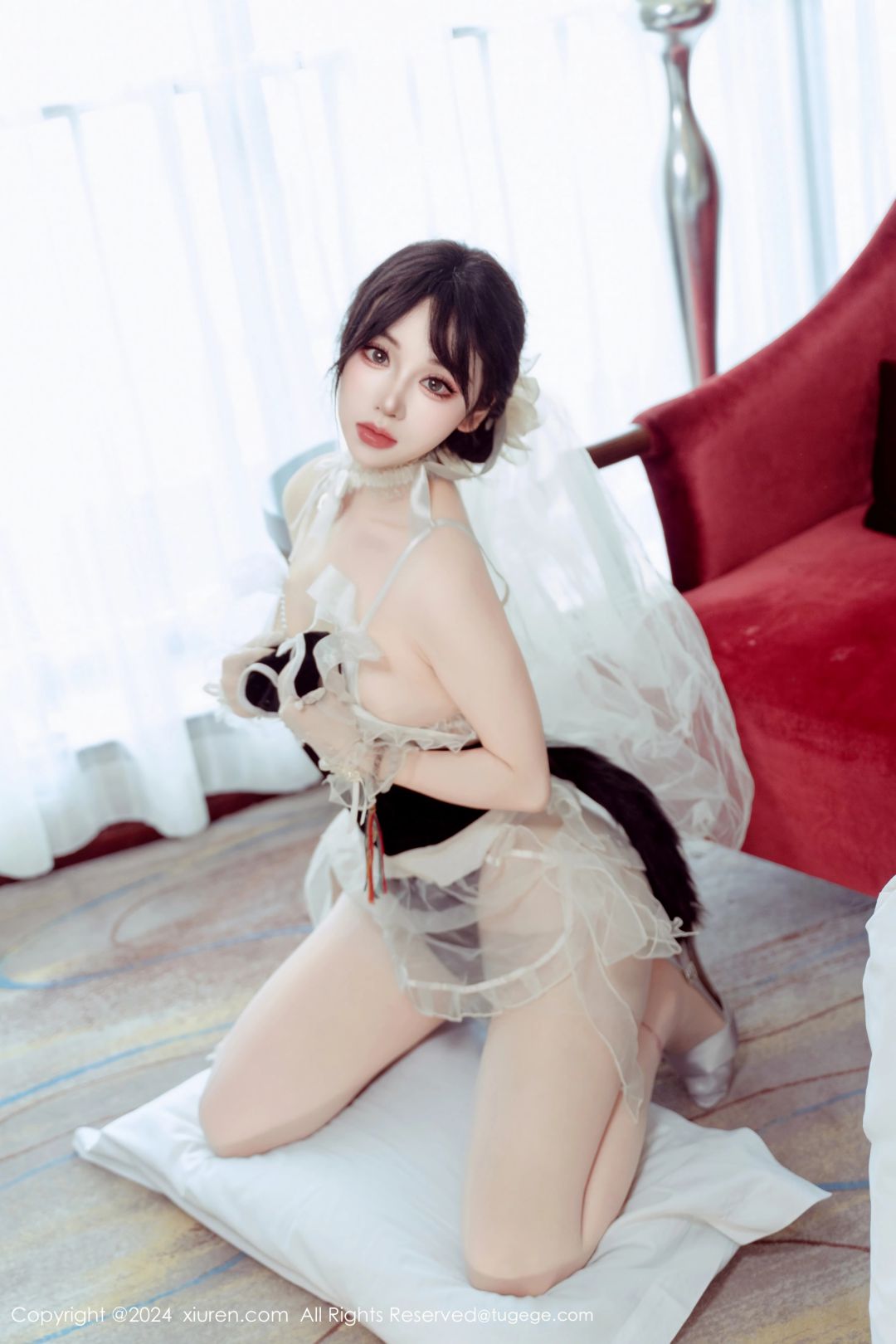 【XiuRen秀人網】20240924Vol9197汐汐愛吃草莓【80P】-[秀人套图]