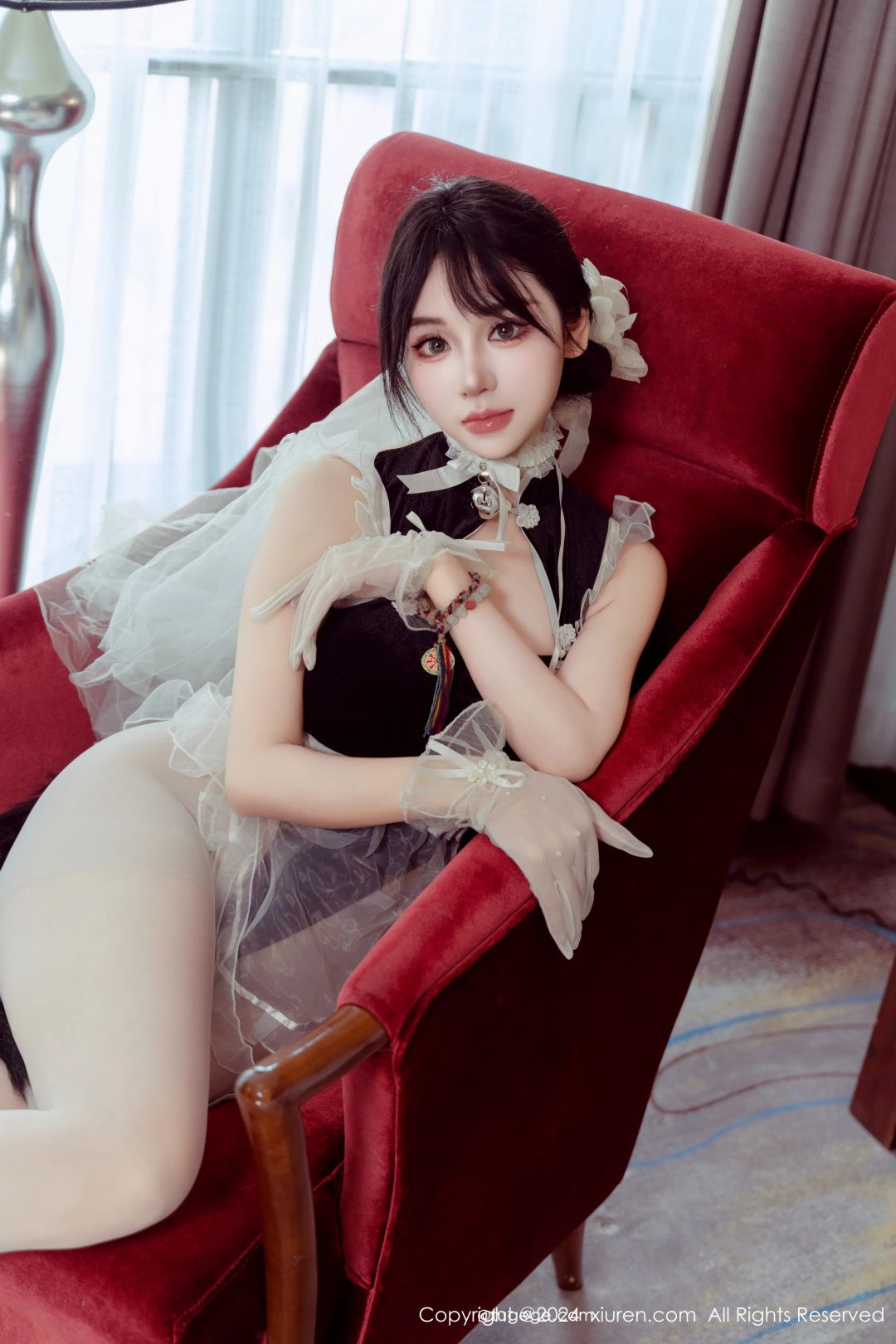 【XiuRen秀人網】20240924Vol9197汐汐愛吃草莓【80P】-[秀人套图]