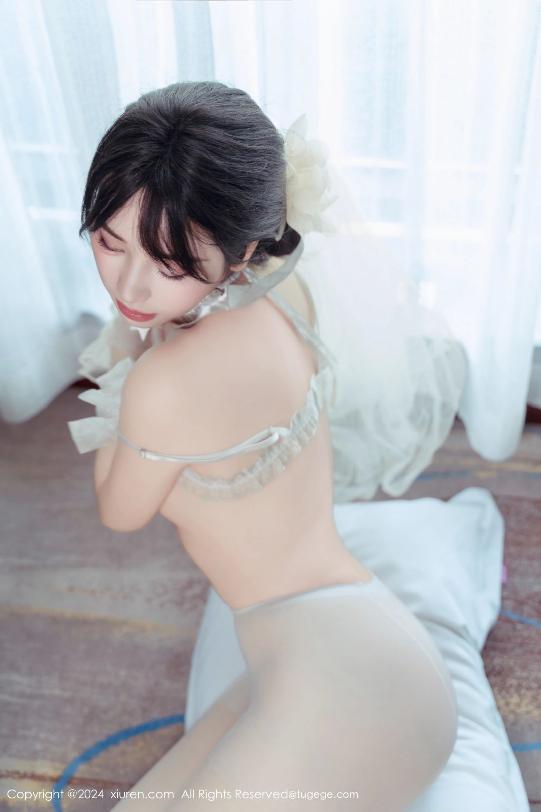 【XiuRen秀人網】20240924Vol9197汐汐愛吃草莓【80P】-[秀人套图]