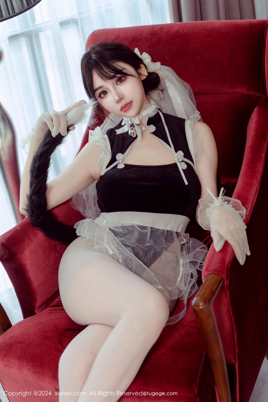 【XiuRen秀人網】20240924Vol9197汐汐愛吃草莓【80P】-[秀人套图]