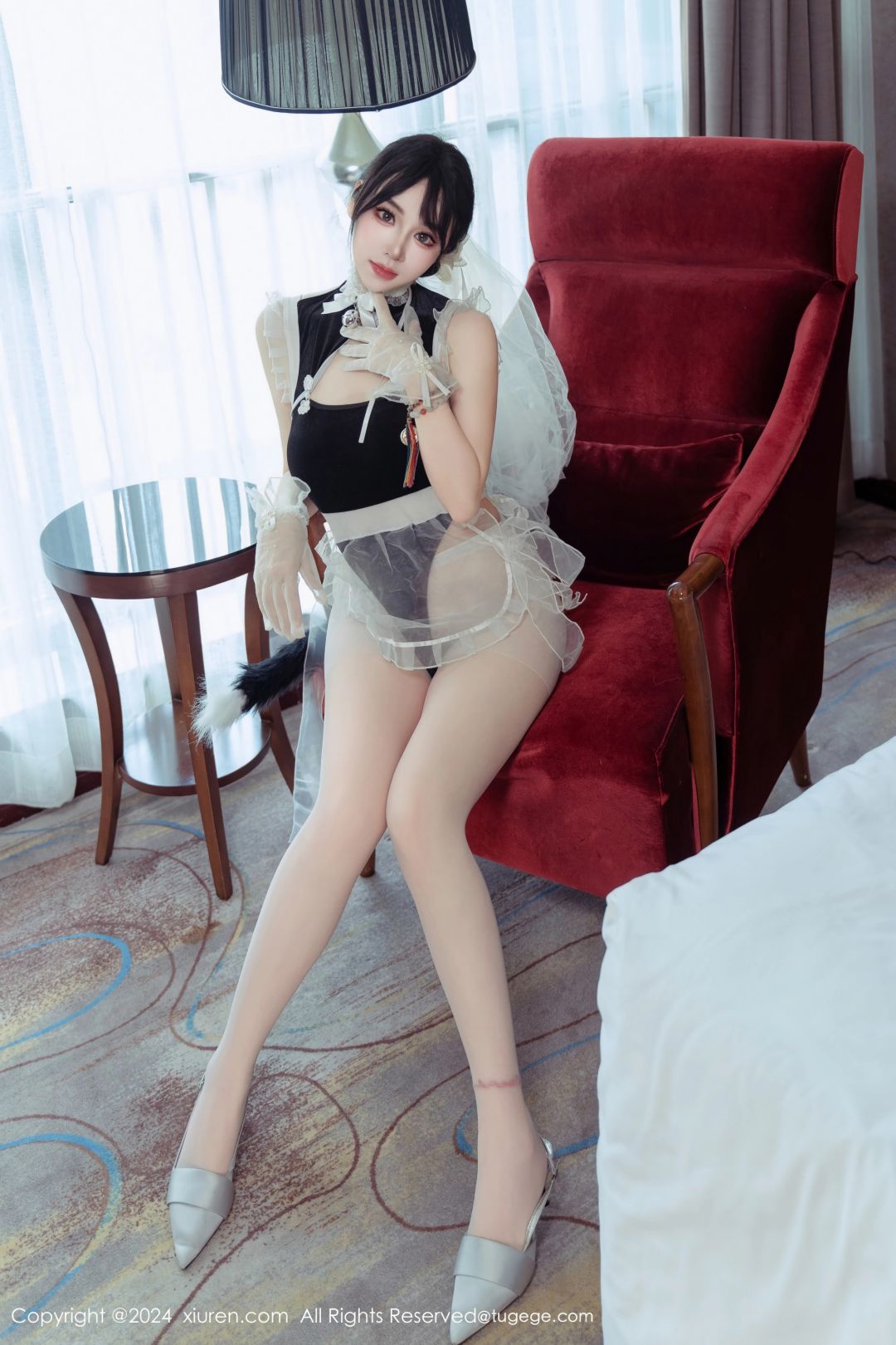 【XiuRen秀人網】20240924Vol9197汐汐愛吃草莓【80P】-[秀人套图]