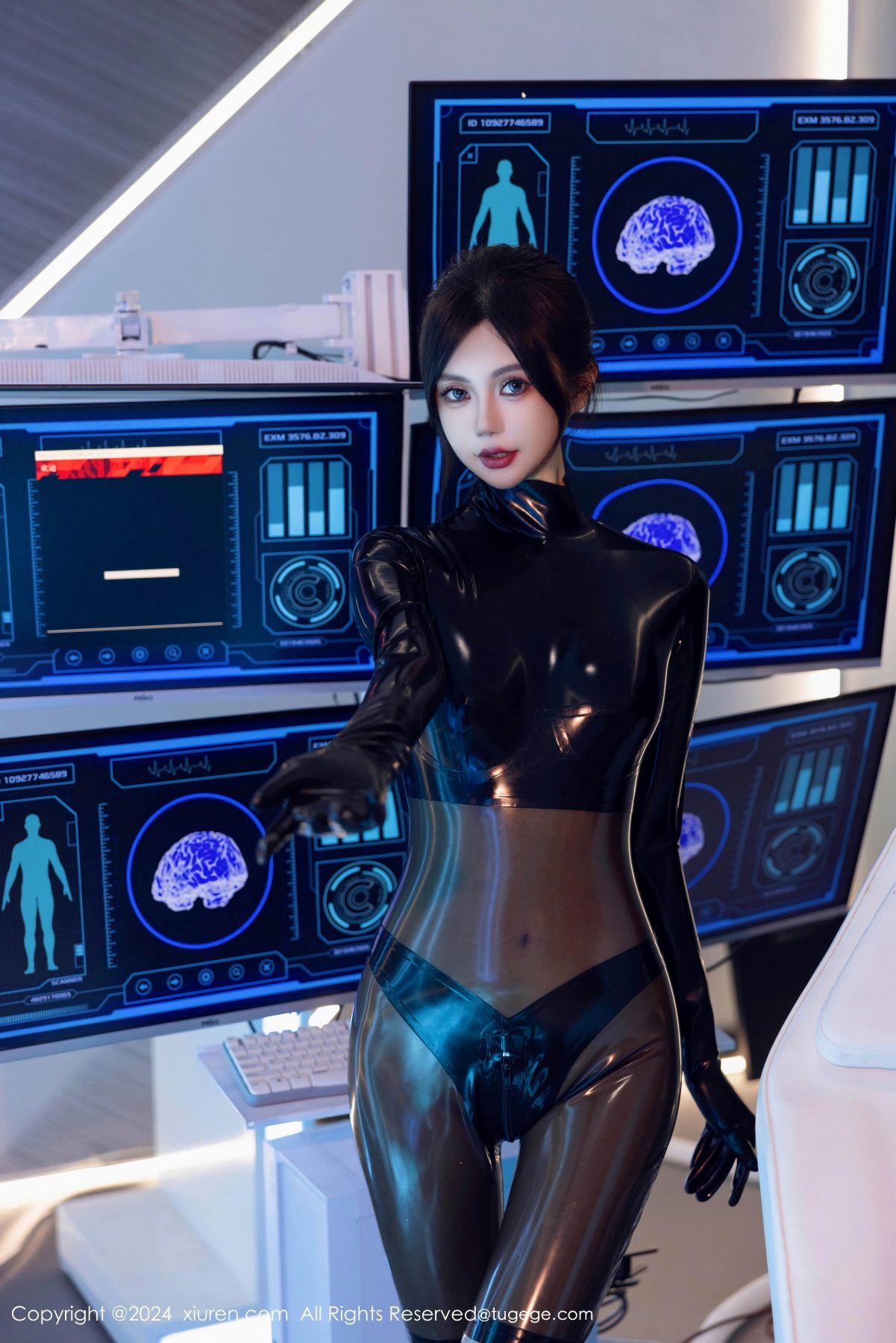 【XiuRen秀人網】20240930Vol9235綺裏嘉ula【96P】-[秀人套图]