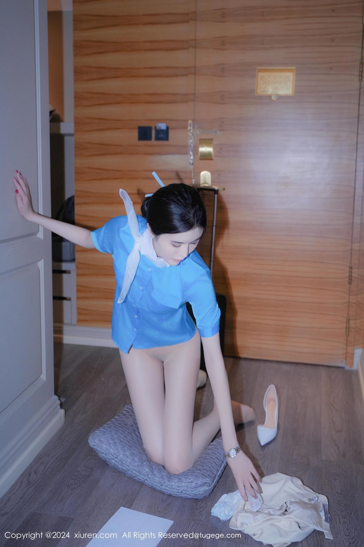 【XIUREN秀人網】20241011Vol9269Erikaki【82P】-[秀人套图]