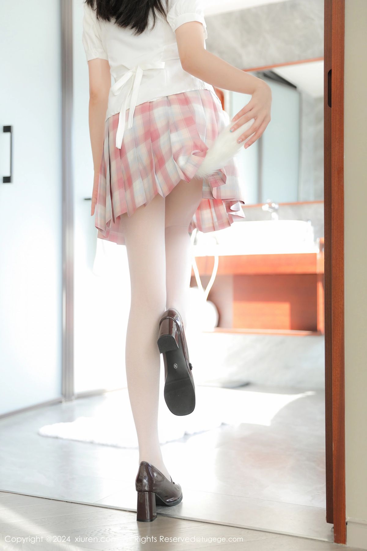 【XIUREN秀人網】20241012Vol9277袁圓【72P】-[秀人套图]