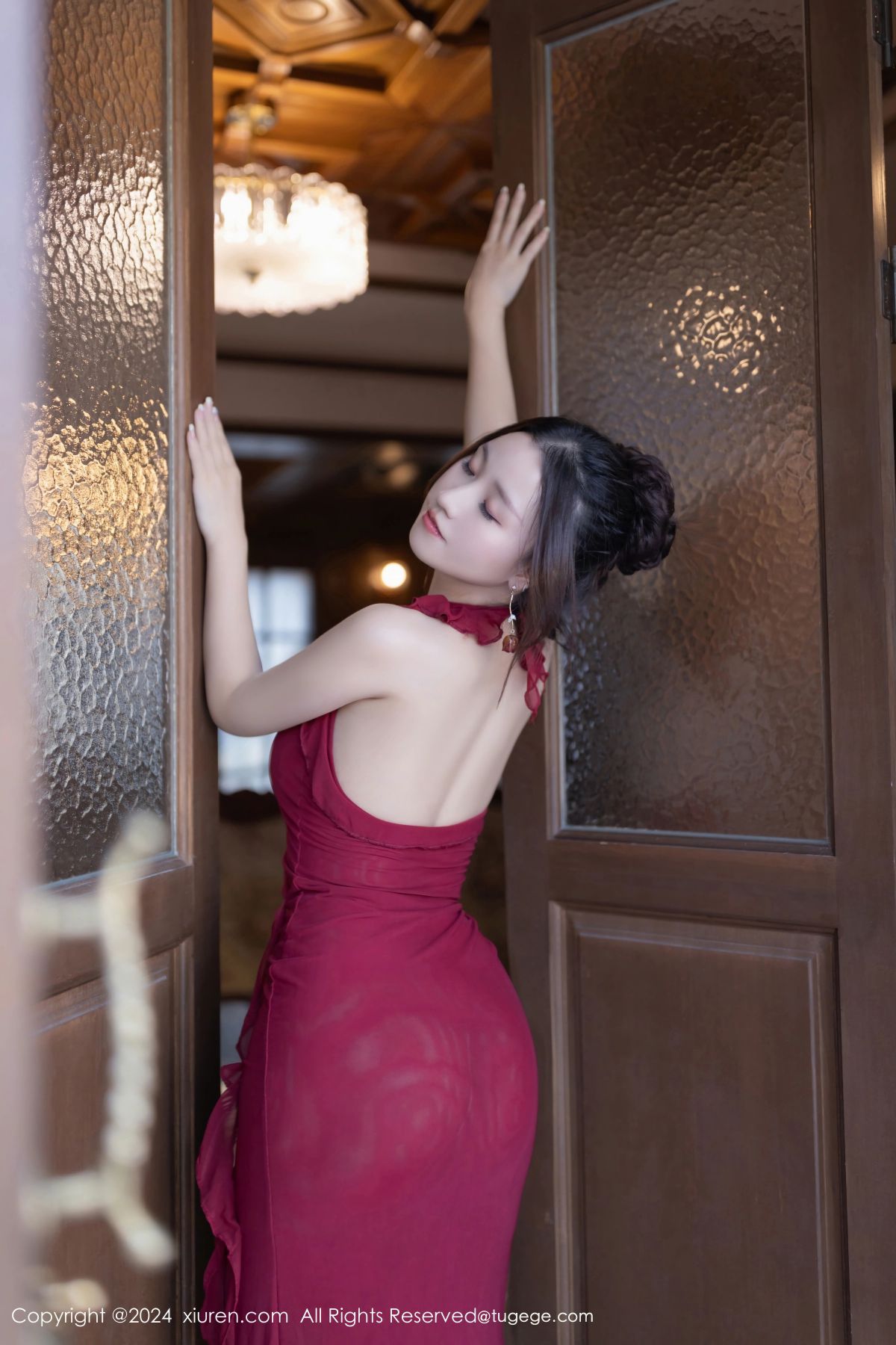 【XIUREN秀人網】20241016Vol9297杏子Yada【85P】-[秀人套图]