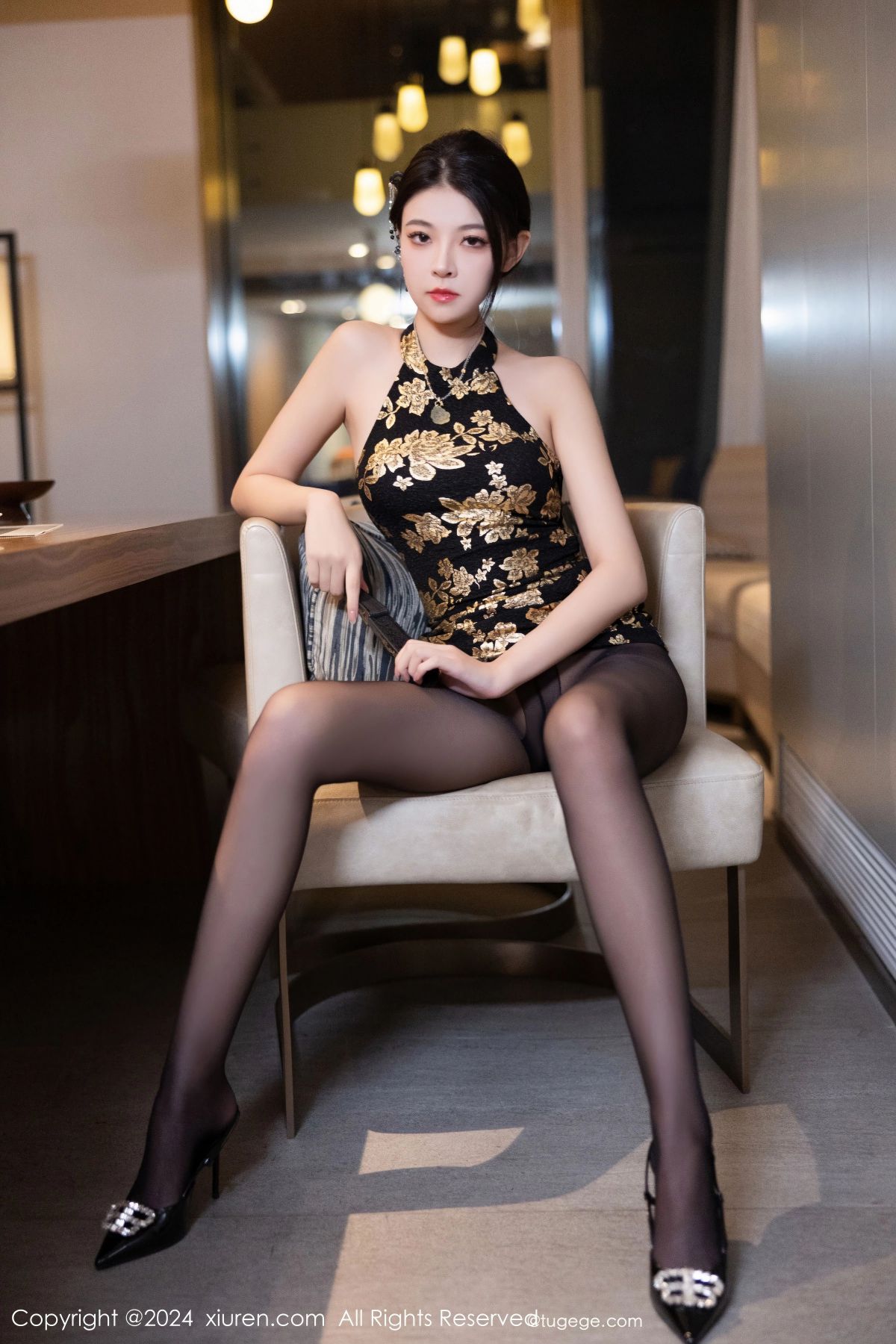 【XIUREN秀人網】20241017Vol9304初夢瑤【95P】-[秀人套图]