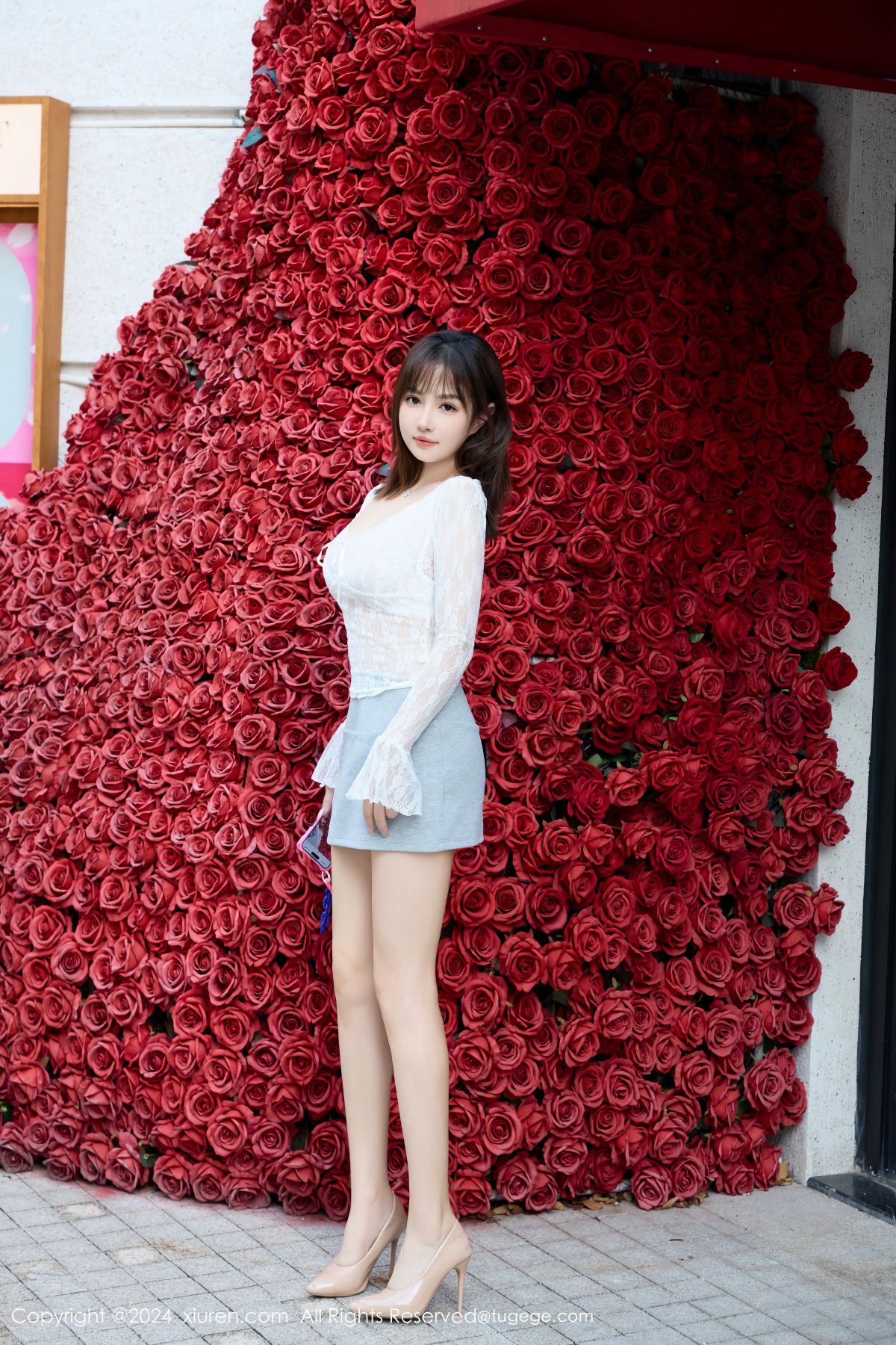 【XIUREN秀人網】20241016Vol9294養樂多Doll【50P】-[秀人套图]