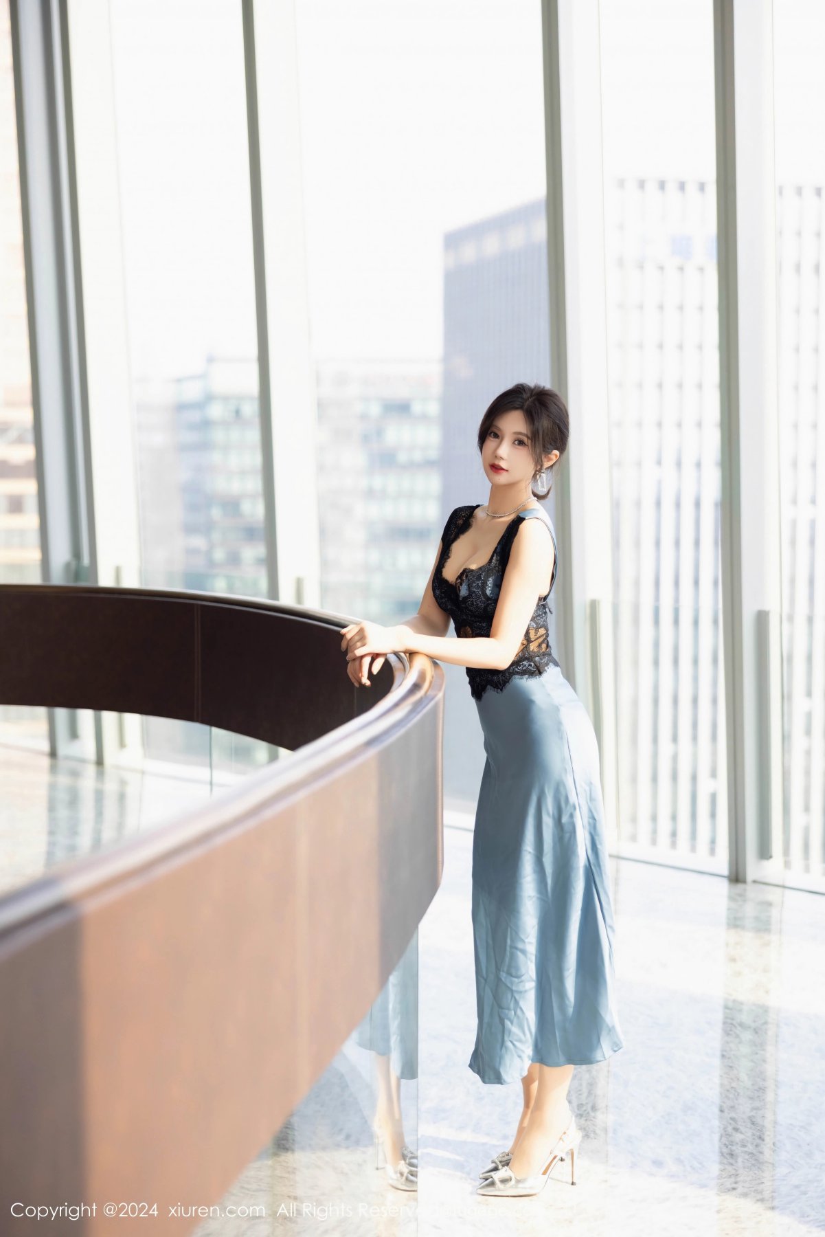 【XIUREN秀人網】20241018Vol9310綺裏嘉ula【94P】-[秀人套图]