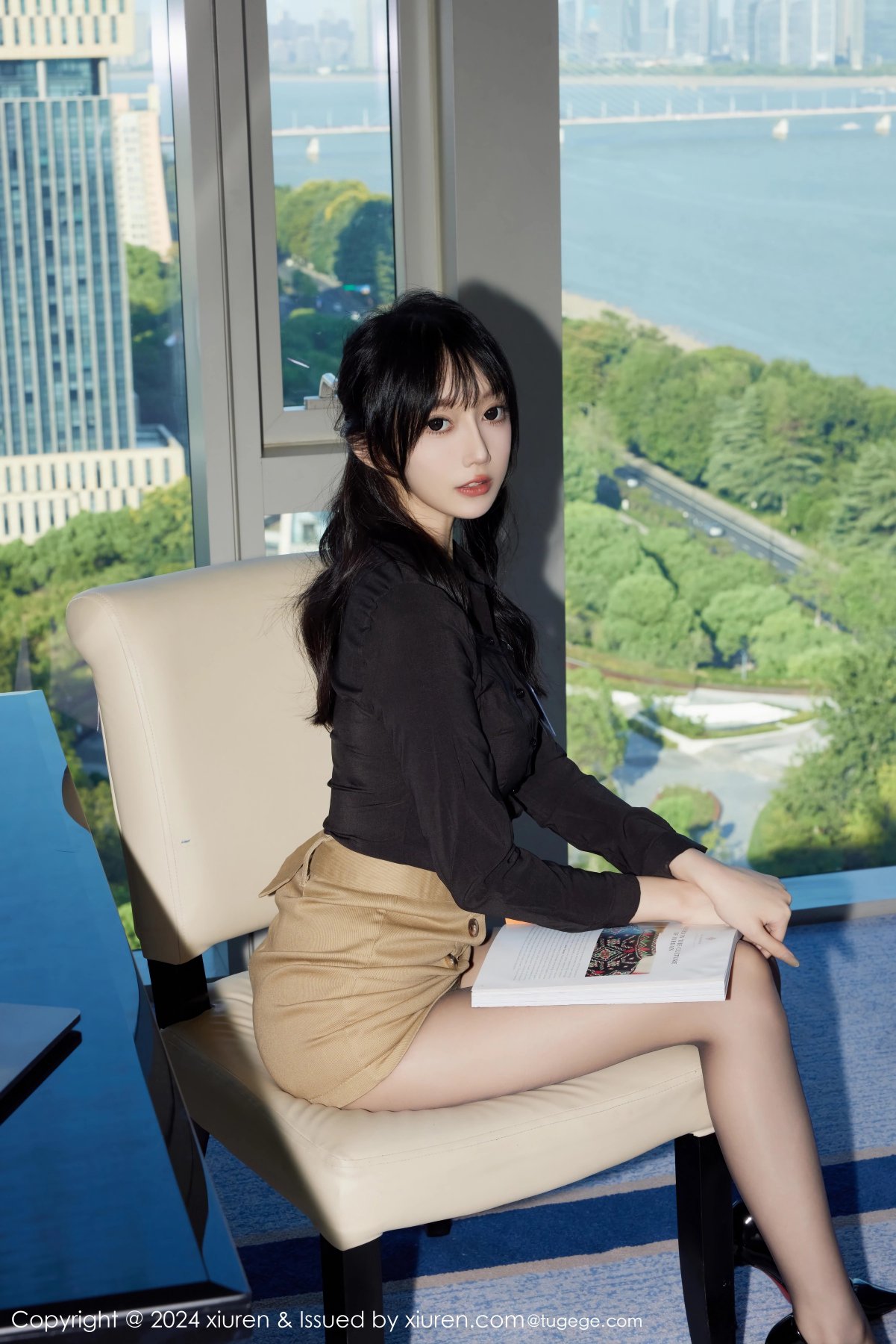 【XIUREN秀人網】20241018Vol9309玥兒玥er【72P】-[秀人套图]