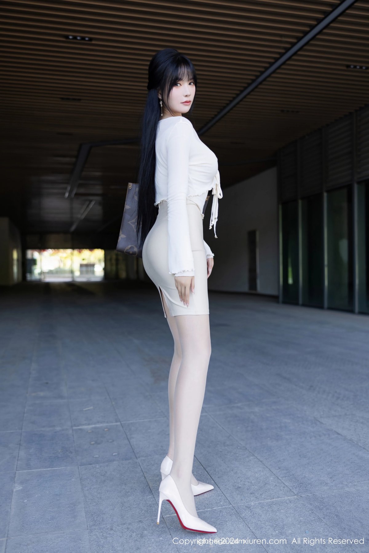 【XIUREN秀人網】20241021Vol9320娜比【82P】-[秀人套图]