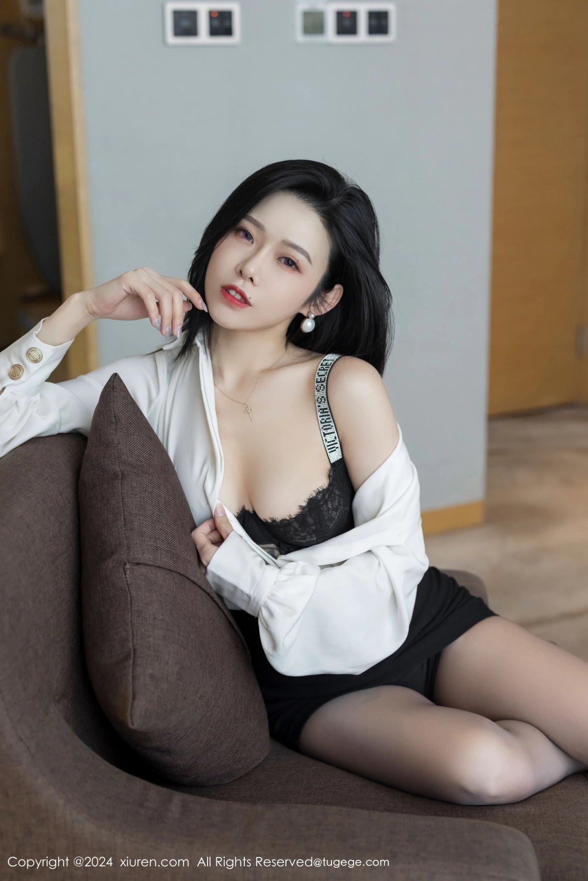 【XIUREN秀人網】20241023Vol9329luvian本能【42P】-[秀人套图]