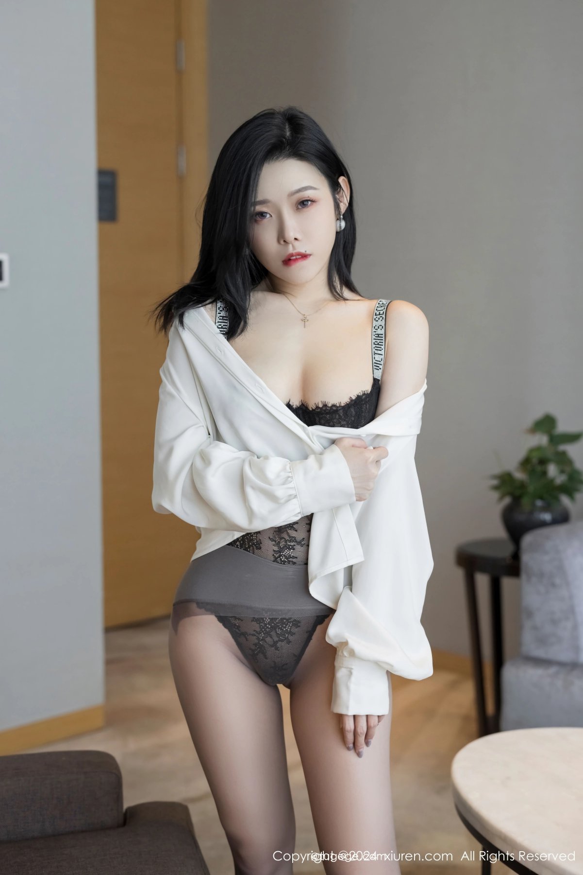 【XIUREN秀人網】20241023Vol9329luvian本能【42P】-[秀人套图]