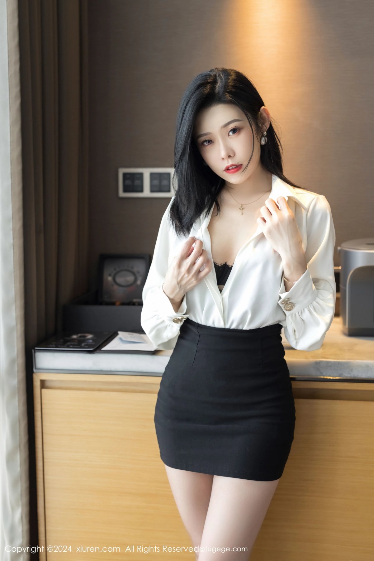 【XIUREN秀人網】20241023Vol9329luvian本能【42P】-[秀人套图]