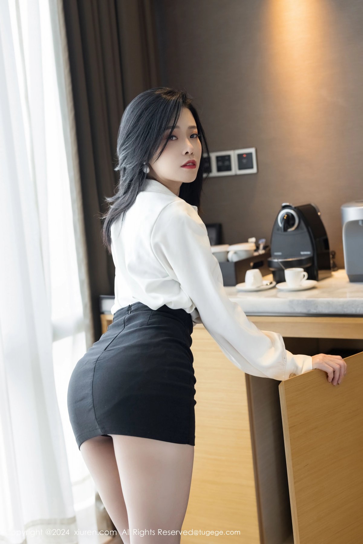 【XIUREN秀人網】20241023Vol9329luvian本能【42P】-[秀人套图]