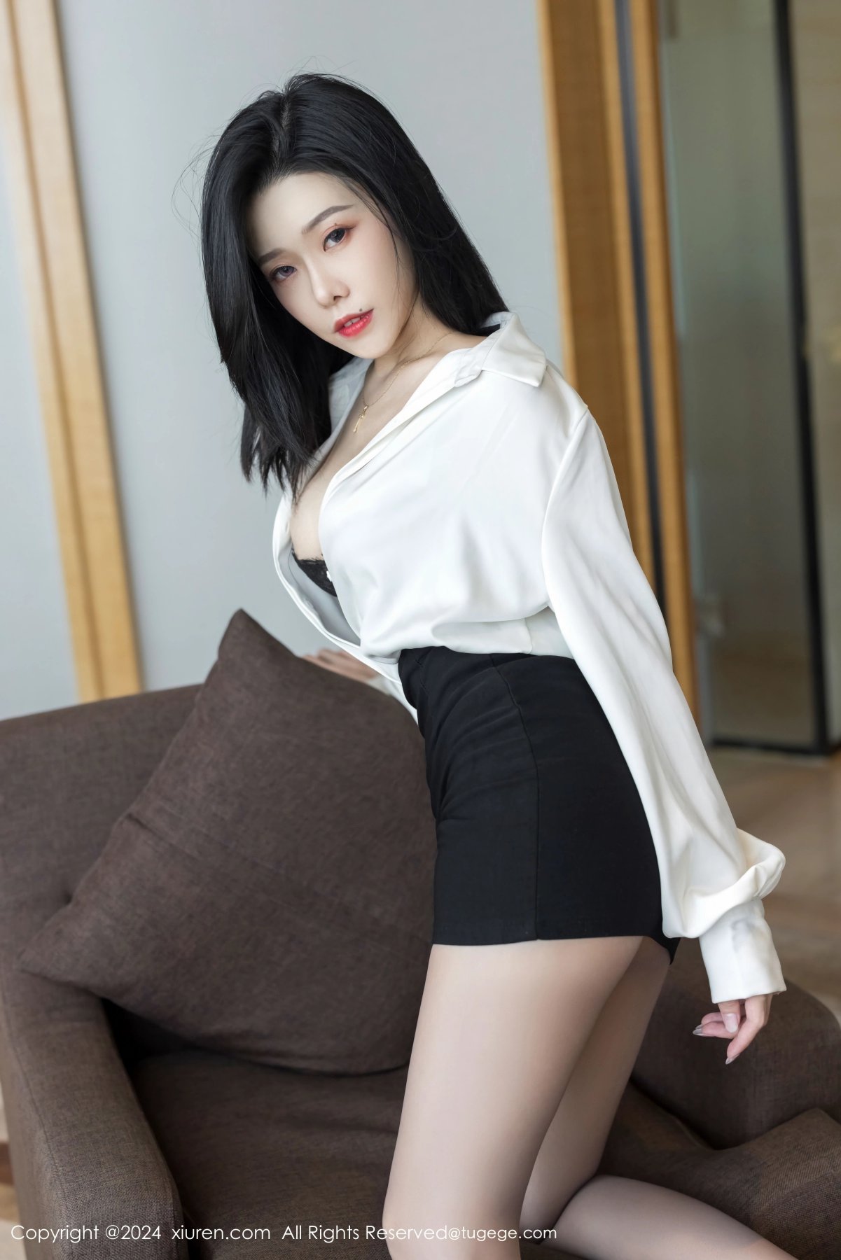 【XIUREN秀人網】20241023Vol9329luvian本能【42P】-[秀人套图]