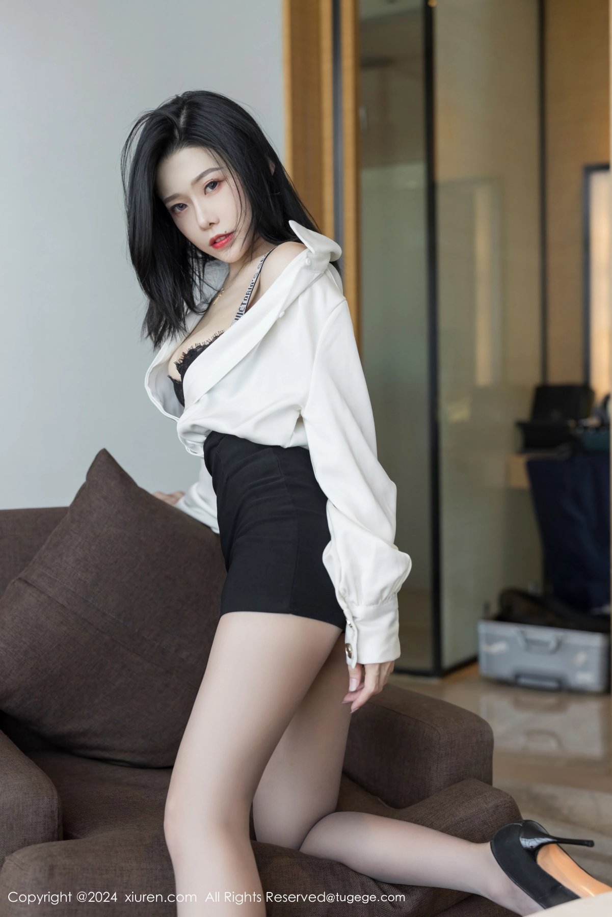 【XIUREN秀人網】20241023Vol9329luvian本能【42P】-[秀人套图]