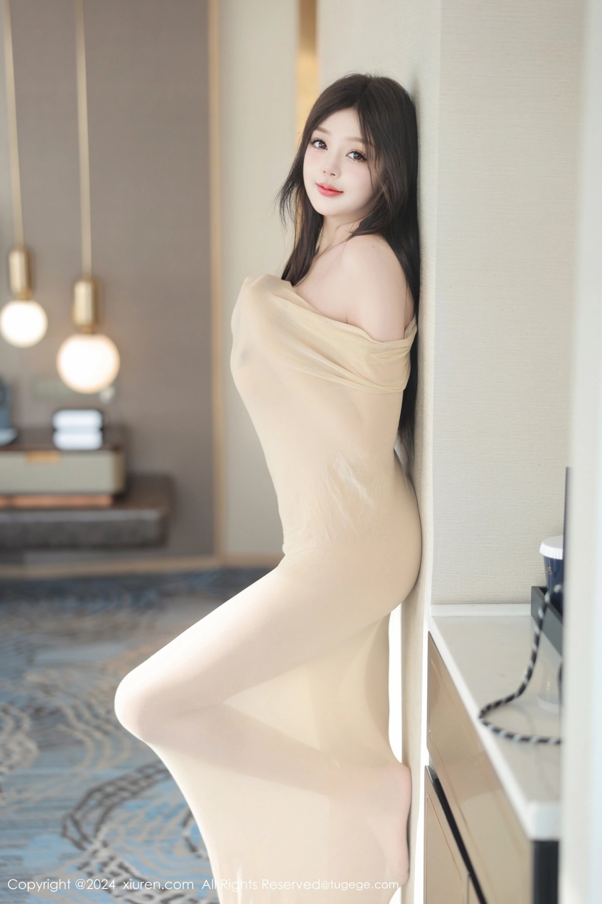 【XIUREN秀人網】20241024Vol9337柚柚小奶瓶【72P】-[秀人套图]