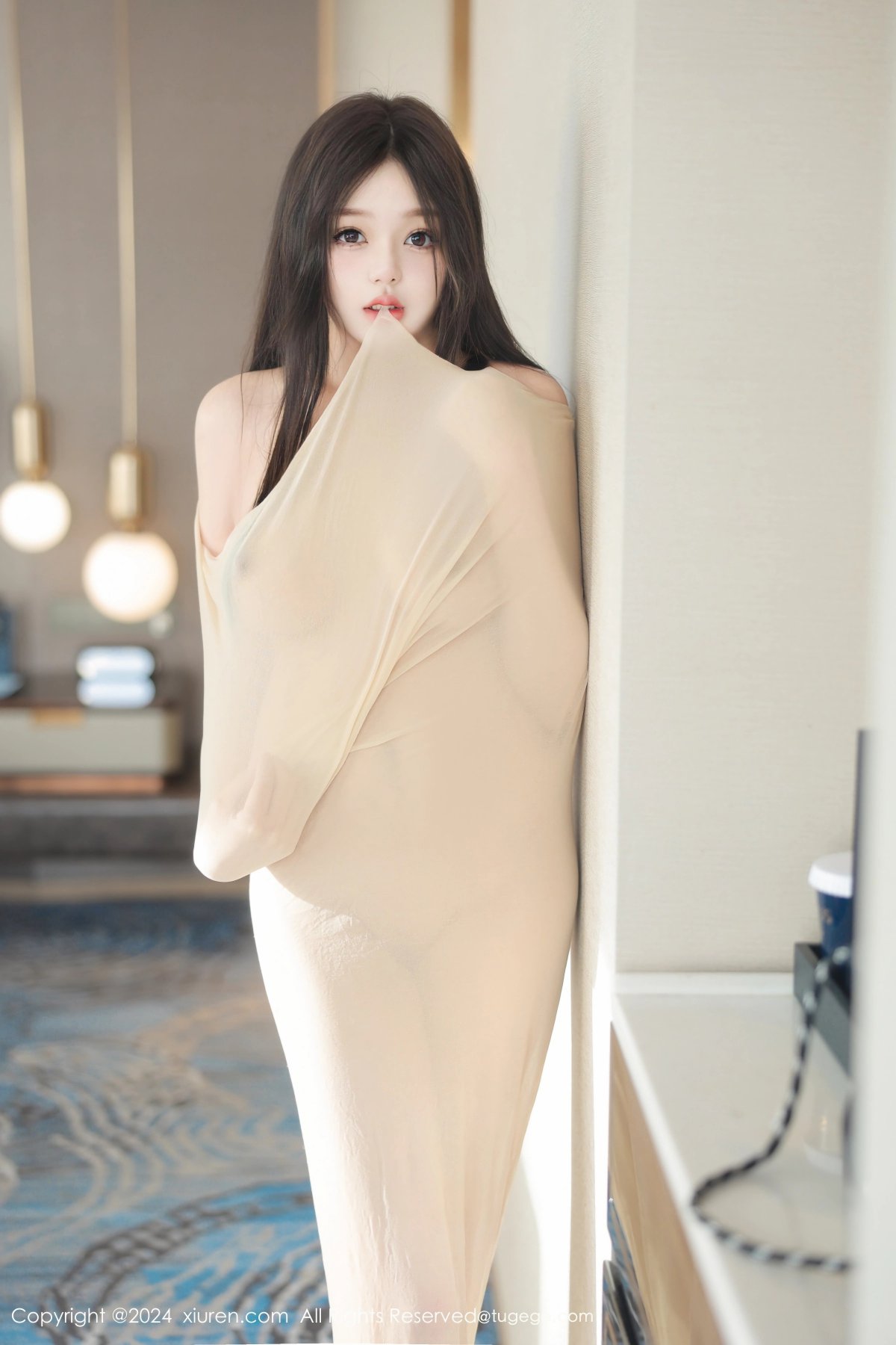 【XIUREN秀人網】20241024Vol9337柚柚小奶瓶【72P】-[秀人套图]