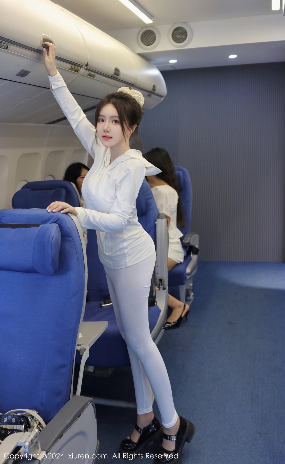 【XIUREN秀人網】20241206Vol9559小薯條nienie【57P】-[秀人套图]