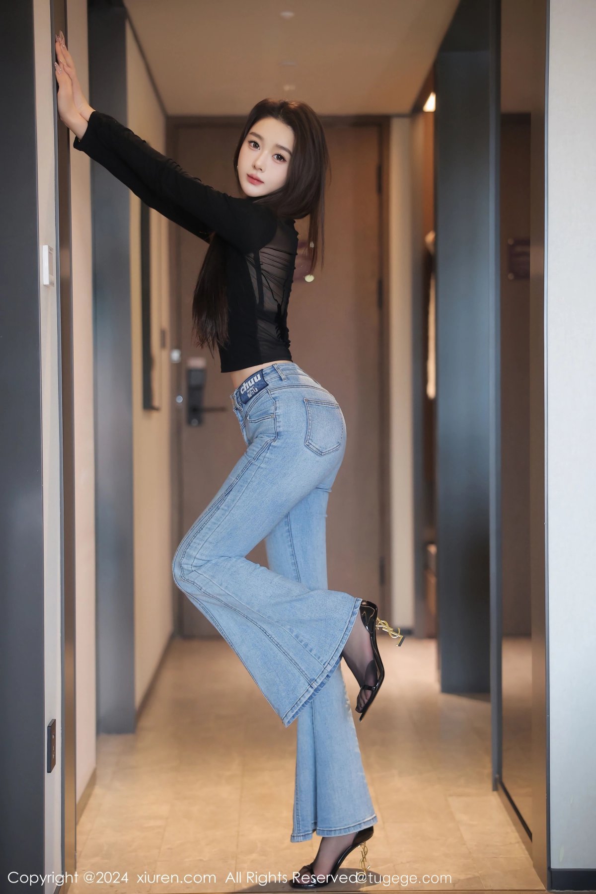 【XIUREN秀人網】20241206Vol9555candy糖糖【76P】-[秀人套图]