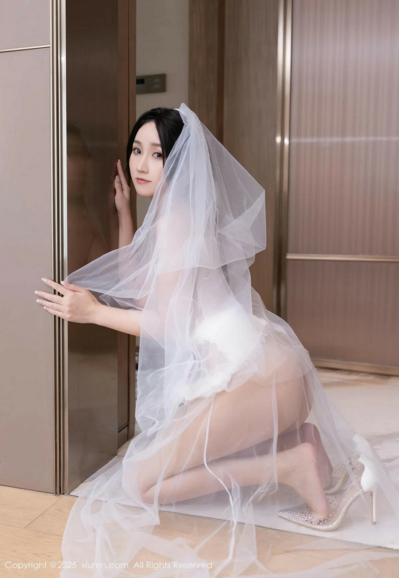 【XIUREN秀人網】20251015Vol10871杏子Yada【70P】-[秀人套图]