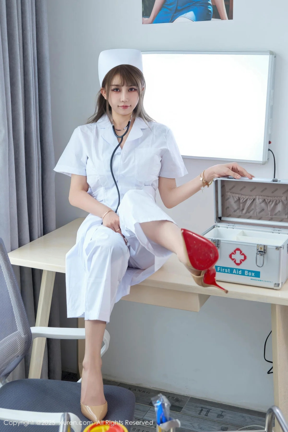 【XIUREN秀人網】20251022Vol10896Zoe柚柚【80P】-[秀人套图]