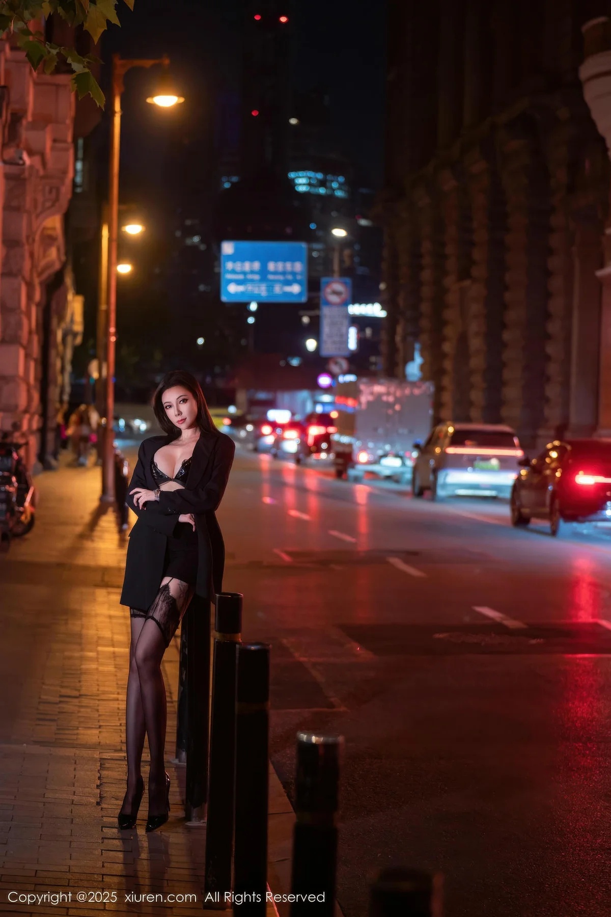 【XIUREN秀人網】20251023Vol10899果兒Victoria【72P】-[秀人套图]