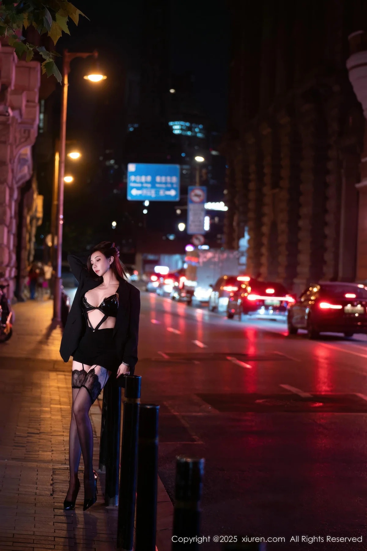 【XIUREN秀人網】20251023Vol10899果兒Victoria【72P】-[秀人套图]