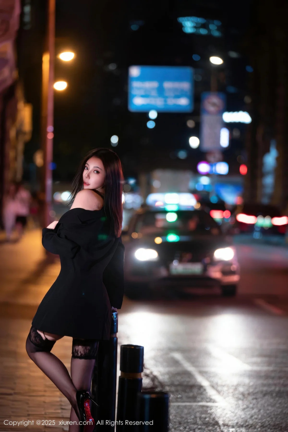 【XIUREN秀人網】20251023Vol10899果兒Victoria【72P】-[秀人套图]