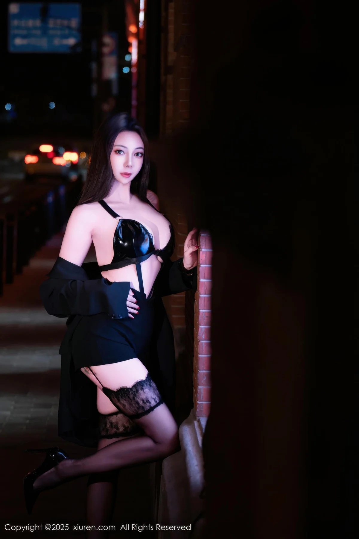 【XIUREN秀人網】20251023Vol10899果兒Victoria【72P】-[秀人套图]