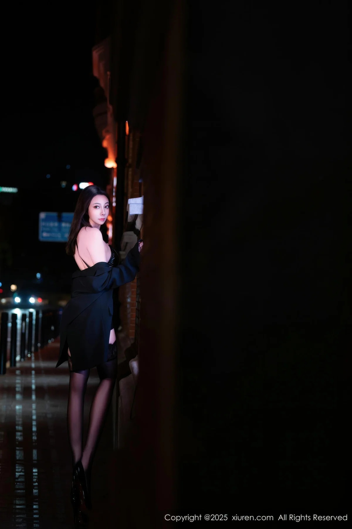 【XIUREN秀人網】20251023Vol10899果兒Victoria【72P】-[秀人套图]