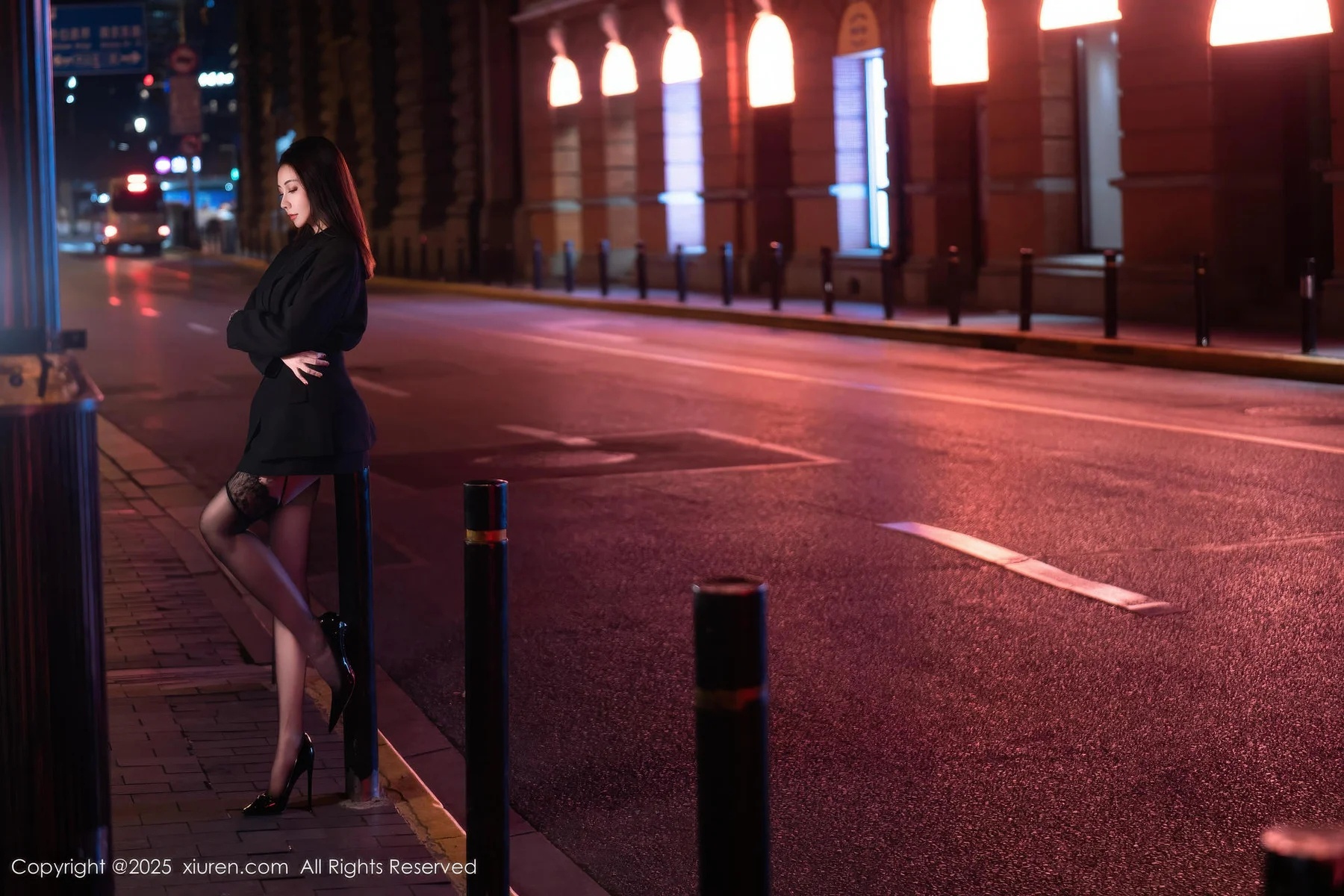 【XIUREN秀人網】20251023Vol10899果兒Victoria【72P】-[秀人套图]