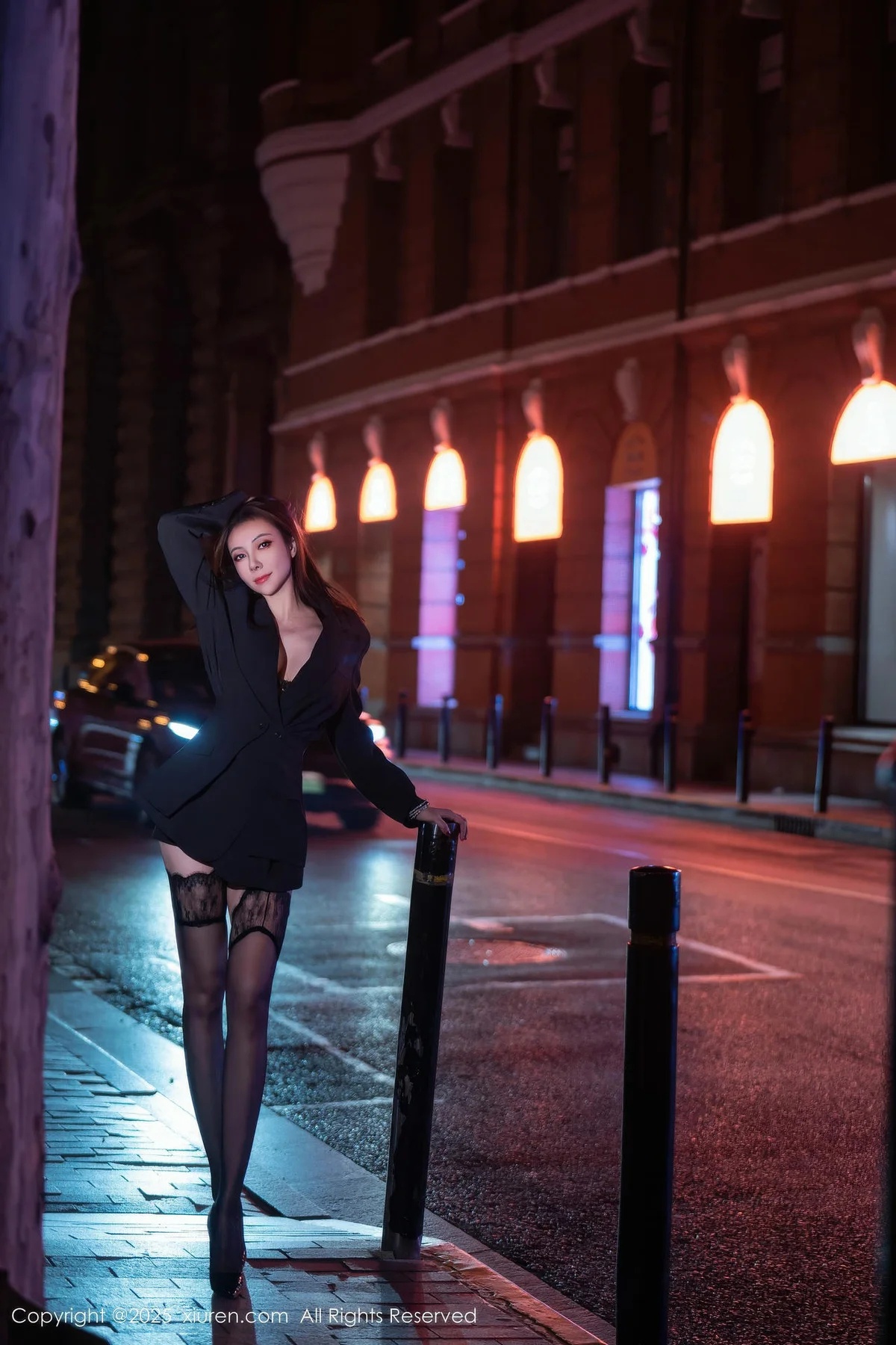 【XIUREN秀人網】20251023Vol10899果兒Victoria【72P】-[秀人套图]