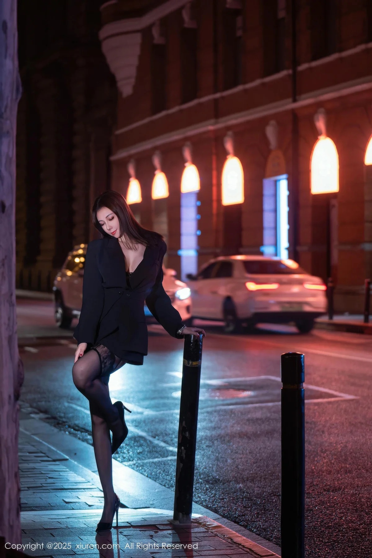 【XIUREN秀人網】20251023Vol10899果兒Victoria【72P】-[秀人套图]