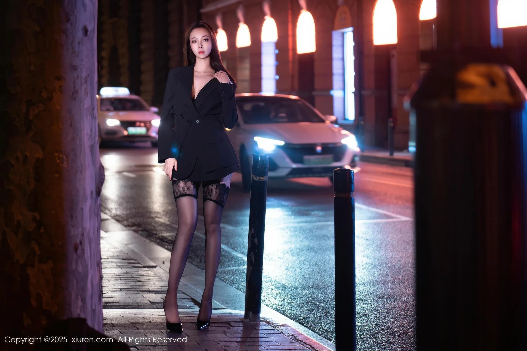 【XIUREN秀人網】20251023Vol10899果兒Victoria【72P】-[秀人套图]