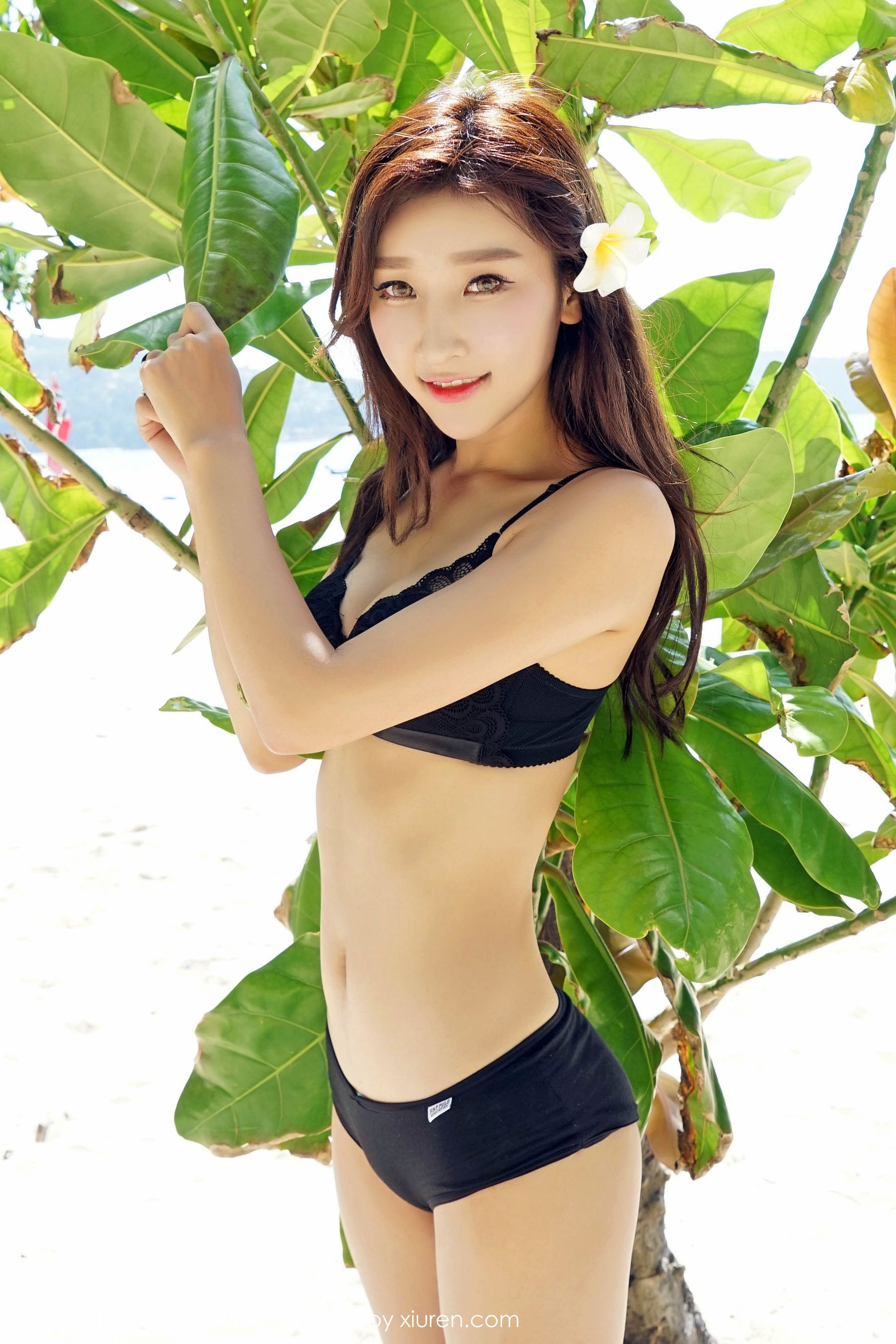 李筱乔jo清纯娇羞又不性感失妩媚的妹子[嗲囡囡FEILIN]Vol049-[秀人套图]