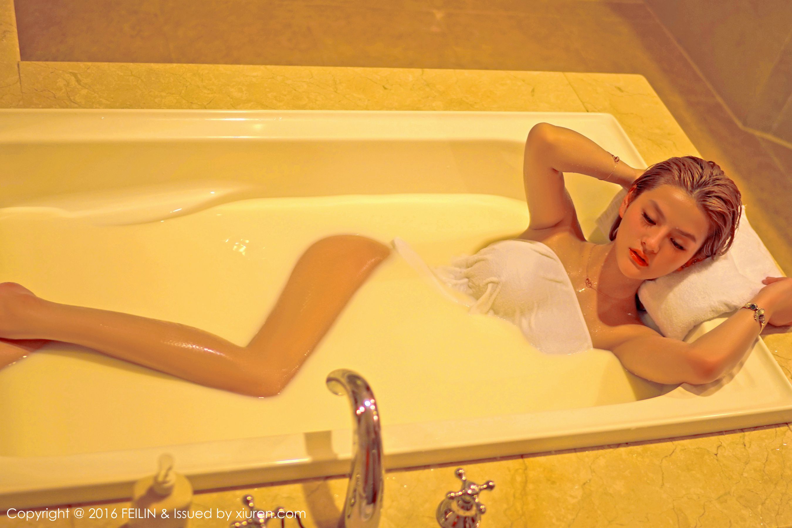 史雯Swan-游泳池比基尼+浴缸湿身[嗲囡囡FEILIN]Vol029-[秀人套图]