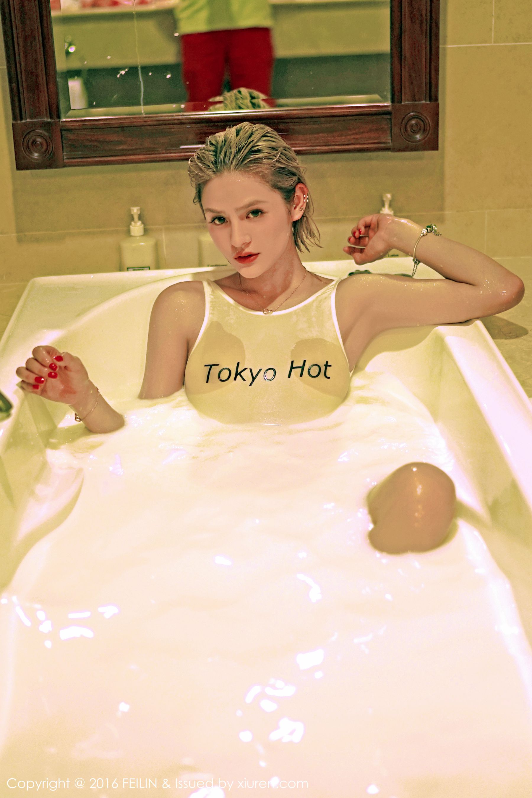 史雯Swan-游泳池比基尼+浴缸湿身[嗲囡囡FEILIN]Vol029-[秀人套图]