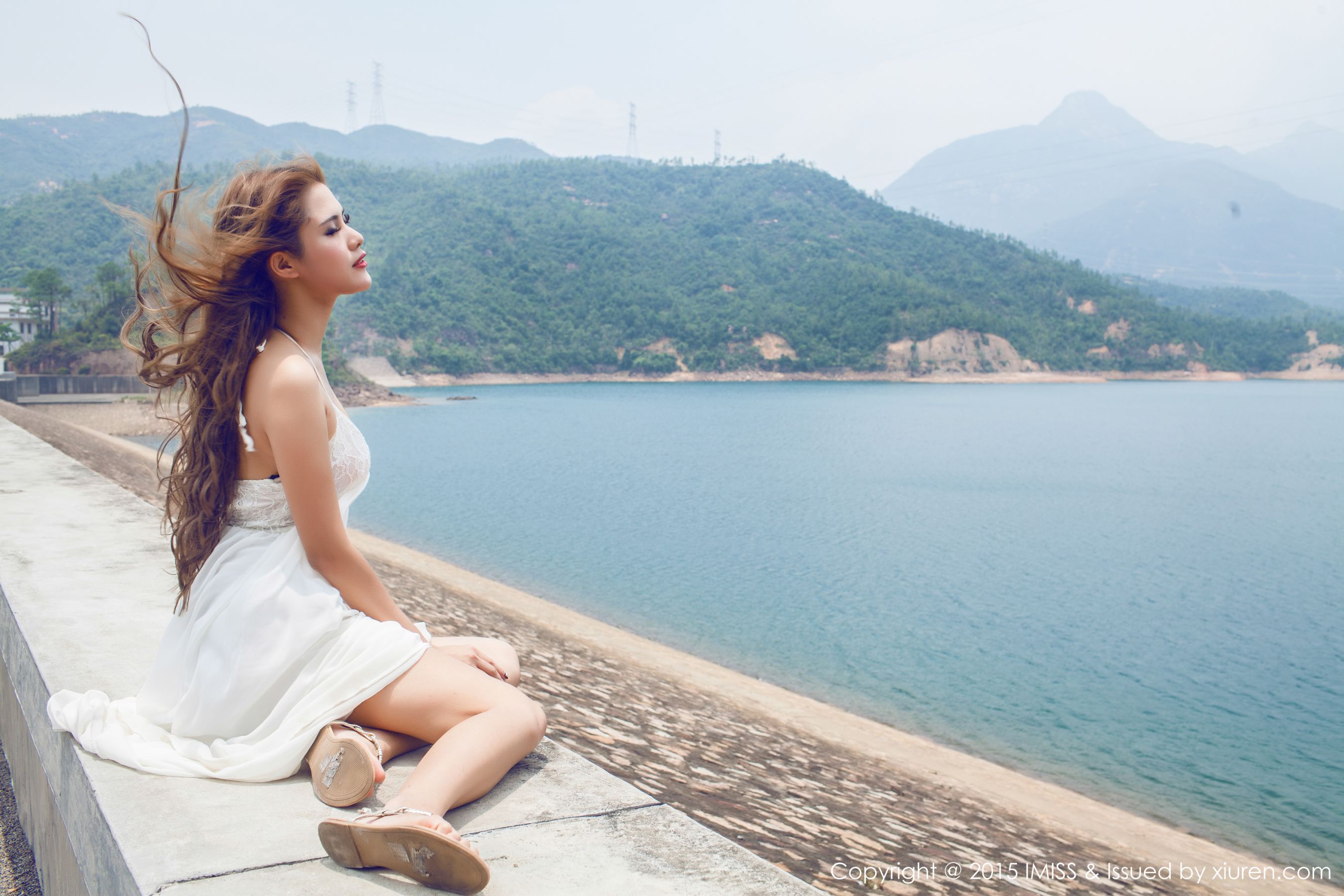 妍妍Yanyan同程旅拍[爱蜜社IMiss]Vol008-[秀人套图]