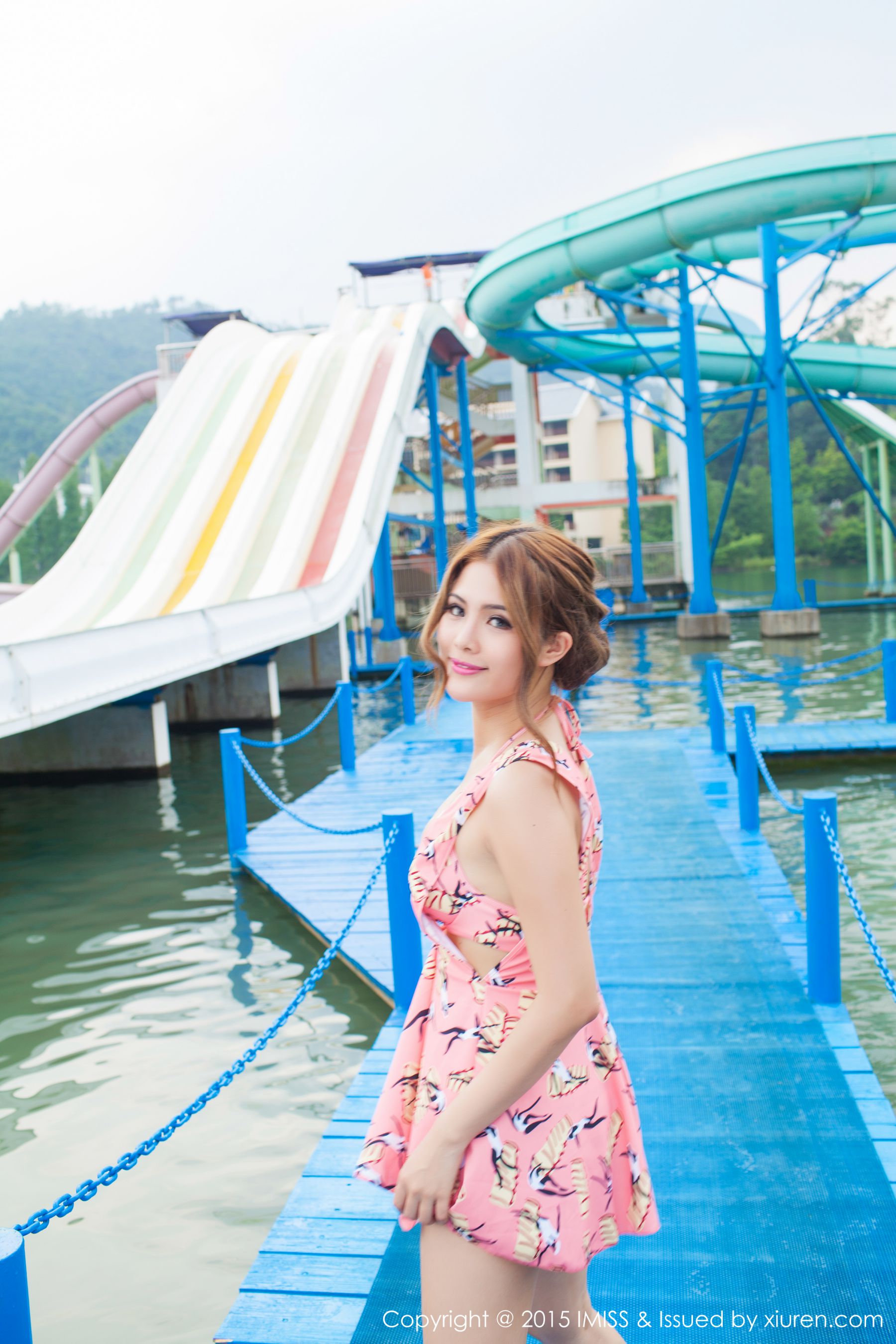 妍妍Yanyan同程旅拍[爱蜜社IMiss]Vol008-[秀人套图]