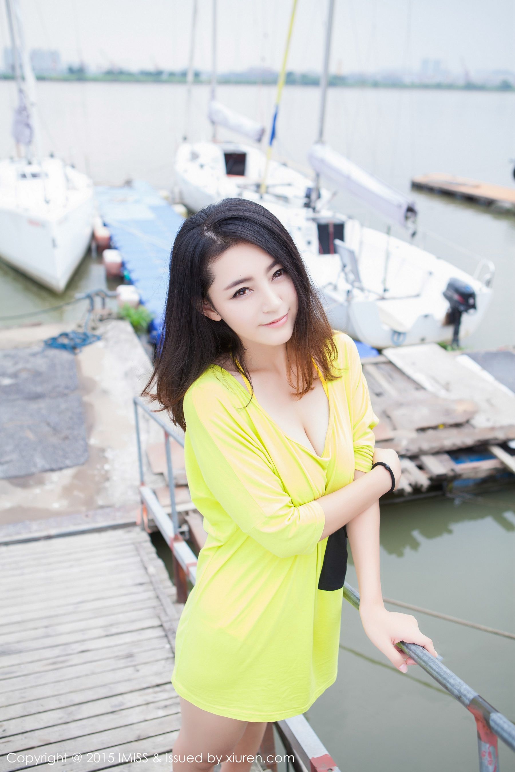 夏茉GIGI广州外拍[爱蜜社IMiss]Vol017-[秀人套图]