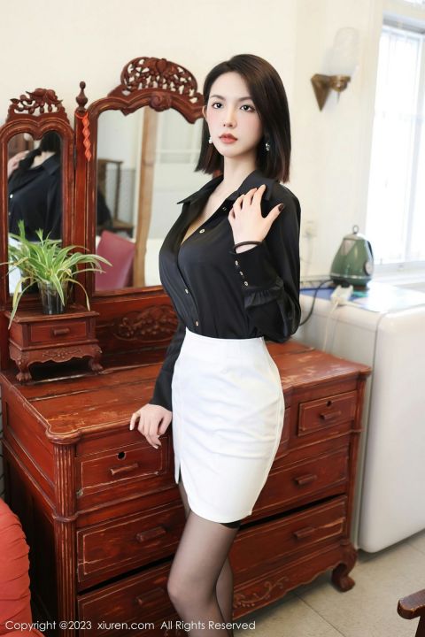 【XiuRen秀人網】20230303Vol6356喬一一【89P】-XIUREN秀人网